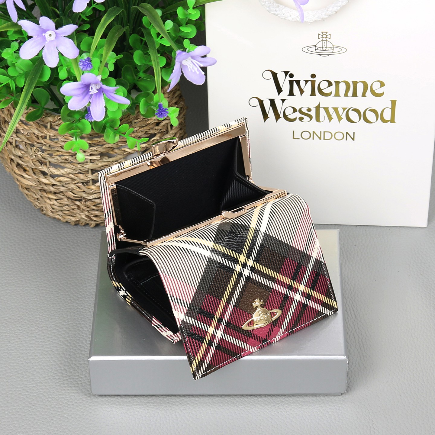 Vivienne Westwood Gamaguchi Trifold Wallet checked pattern 11cm × 9cm × 3cm