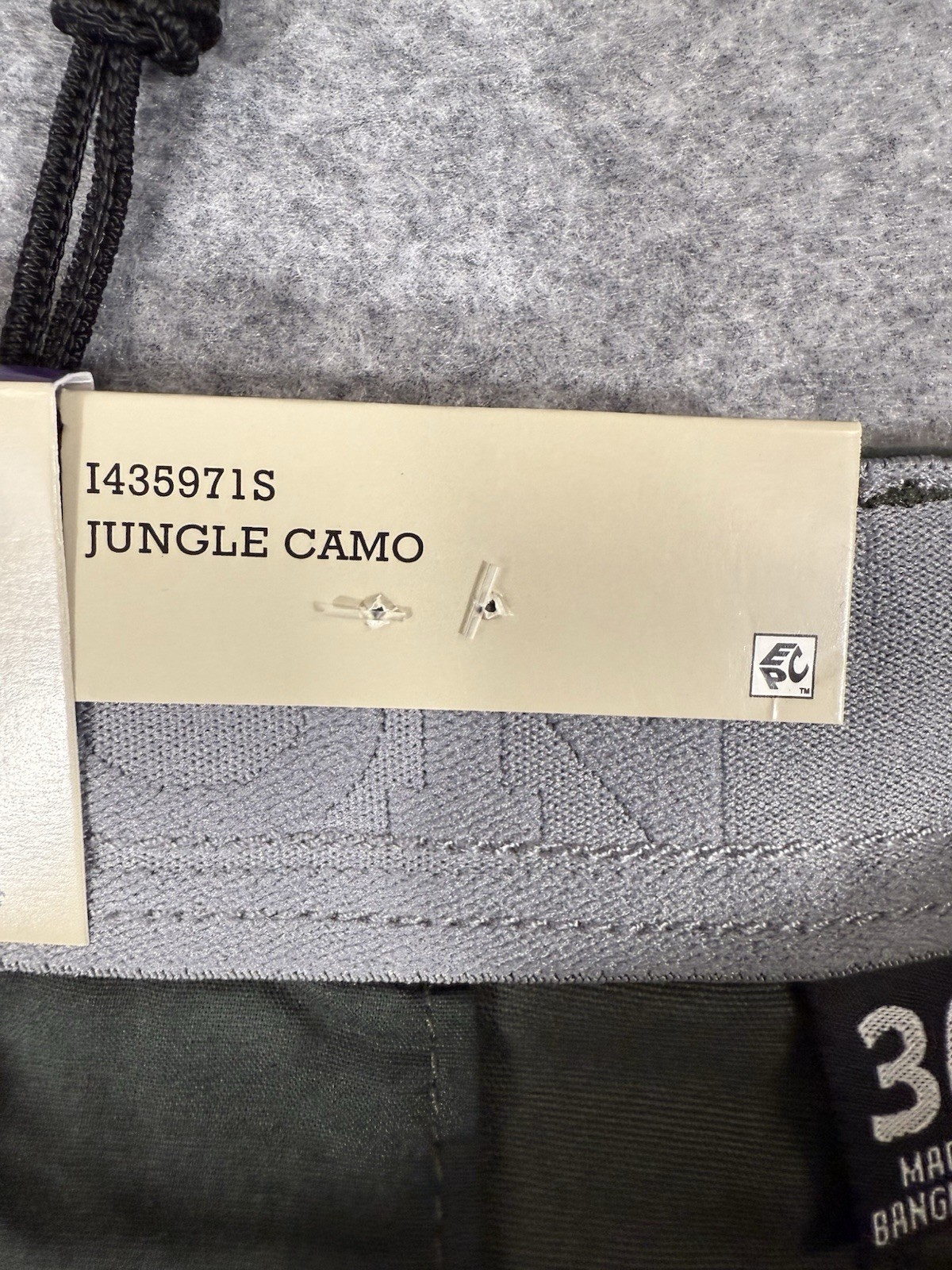 Iron Co Jungle Camo Cargo Shorts Men Size 36X10 Green Camouflage Stretch NWT