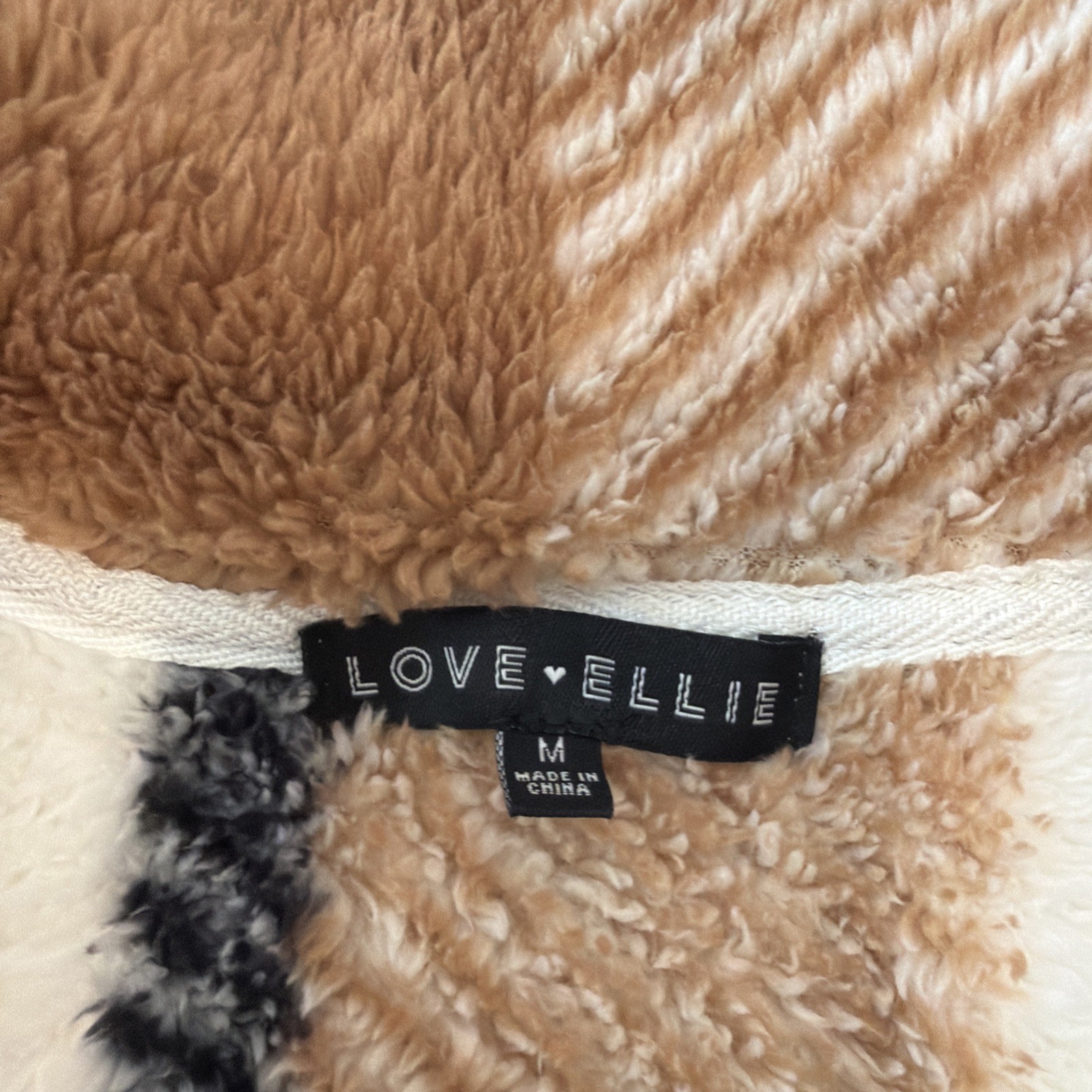 Love Ellie Sherpa Plaid beige/ white-Quarter Zip Fleece , gorpcorp. Size M