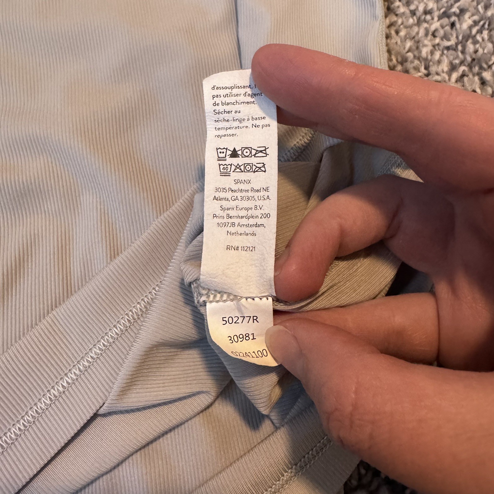 Spanx Go Lightly Mock Neck Ribbed Tank Top in Cloud Grey Women’s Size Medium