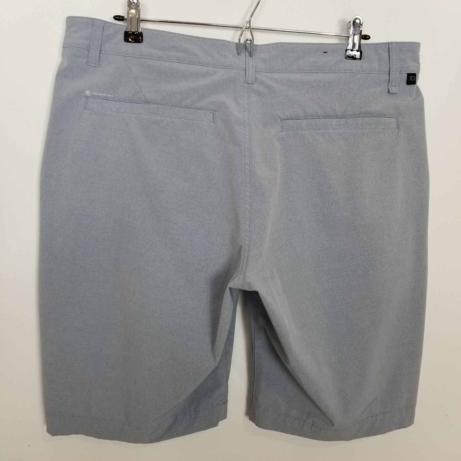 7D 7Diamonds Men Momentum Performance Shorts Sz 34 Gray Stretch Chino Quick Dry
