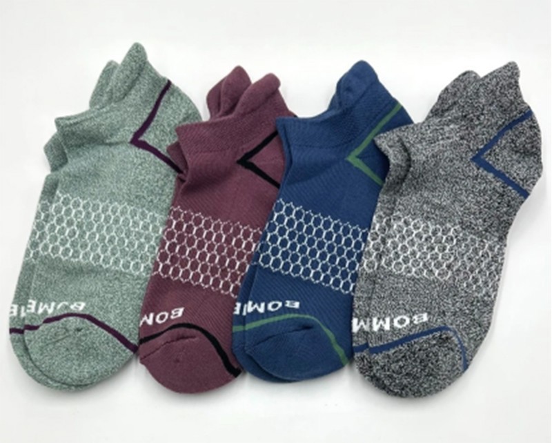 BOMBAS 4 pairs Men’s All-Purpose Performance Ankle Socks Size L 4 Colors