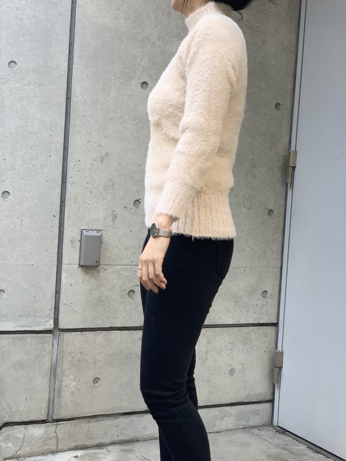 Fluffy Mohair-like Knit Sweater Mock Neck Fitted Women One Size Black Ivory Japa