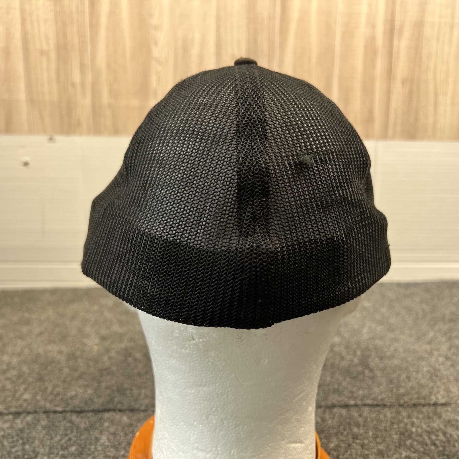 Buc-ee’s Beaver Logo Cap Adult Fitted L/XL Pro Flex Black Hat
