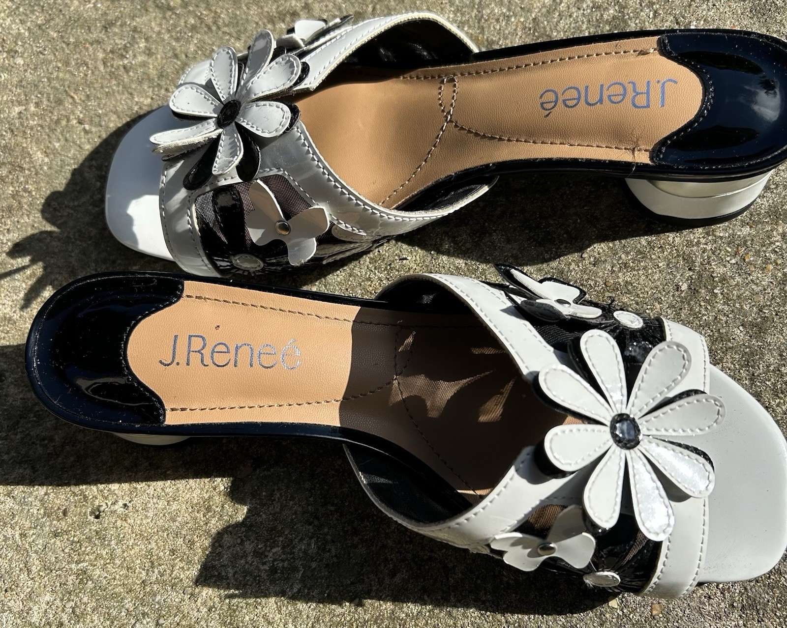 J.Reneé Womens Black/White Floral Patent Leather Slide Sandals Slip-On 7.5