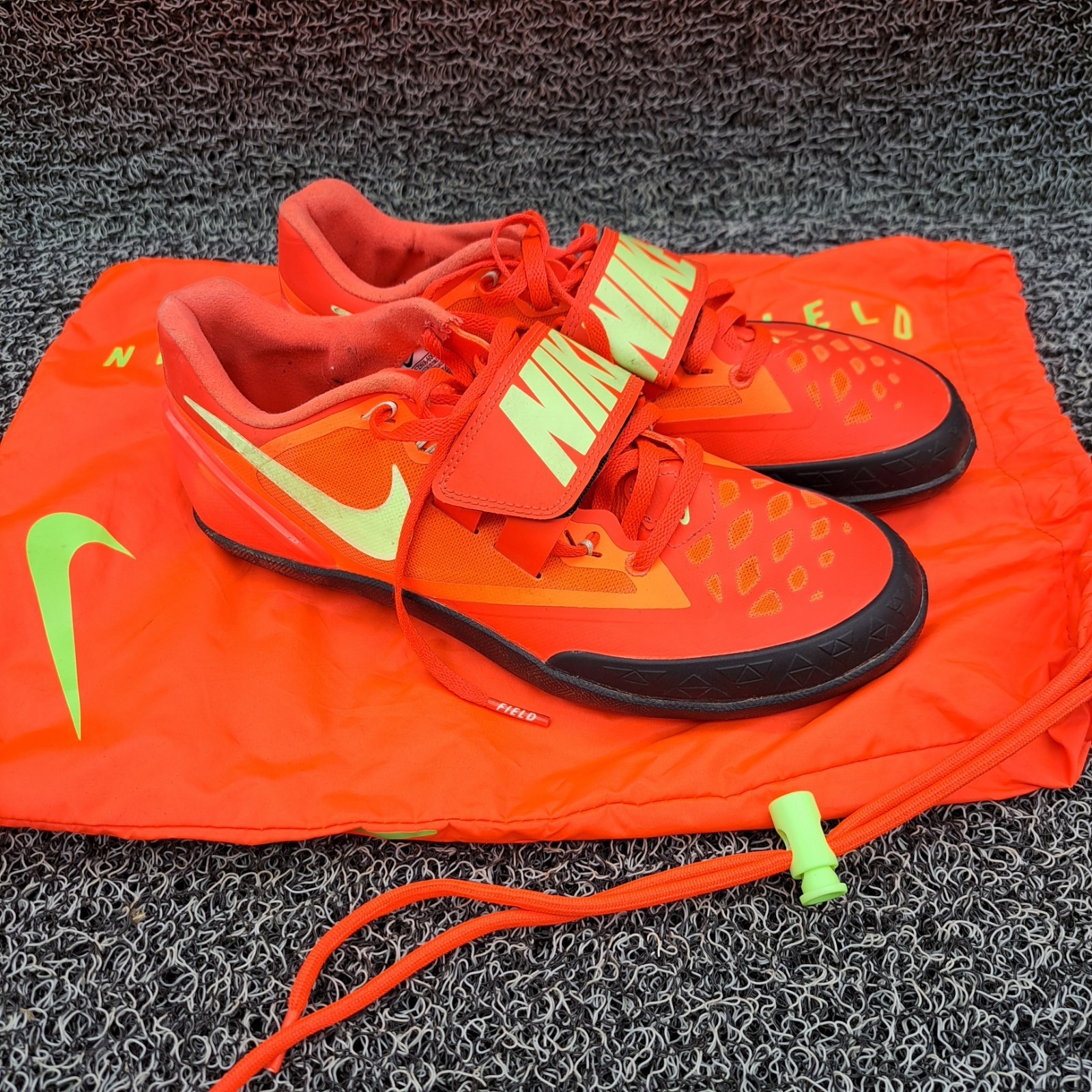 Nike Zoom Rotational 6 Bright Crimson Shoes Mens Size 6.5 FZ9606-600