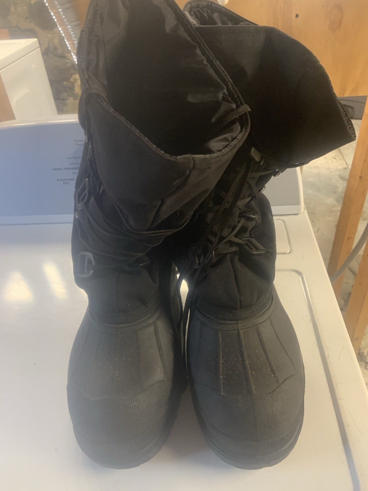 Wiggy’s Black Lamilite Mukluks Winter Over Boots Size Large (11-12)