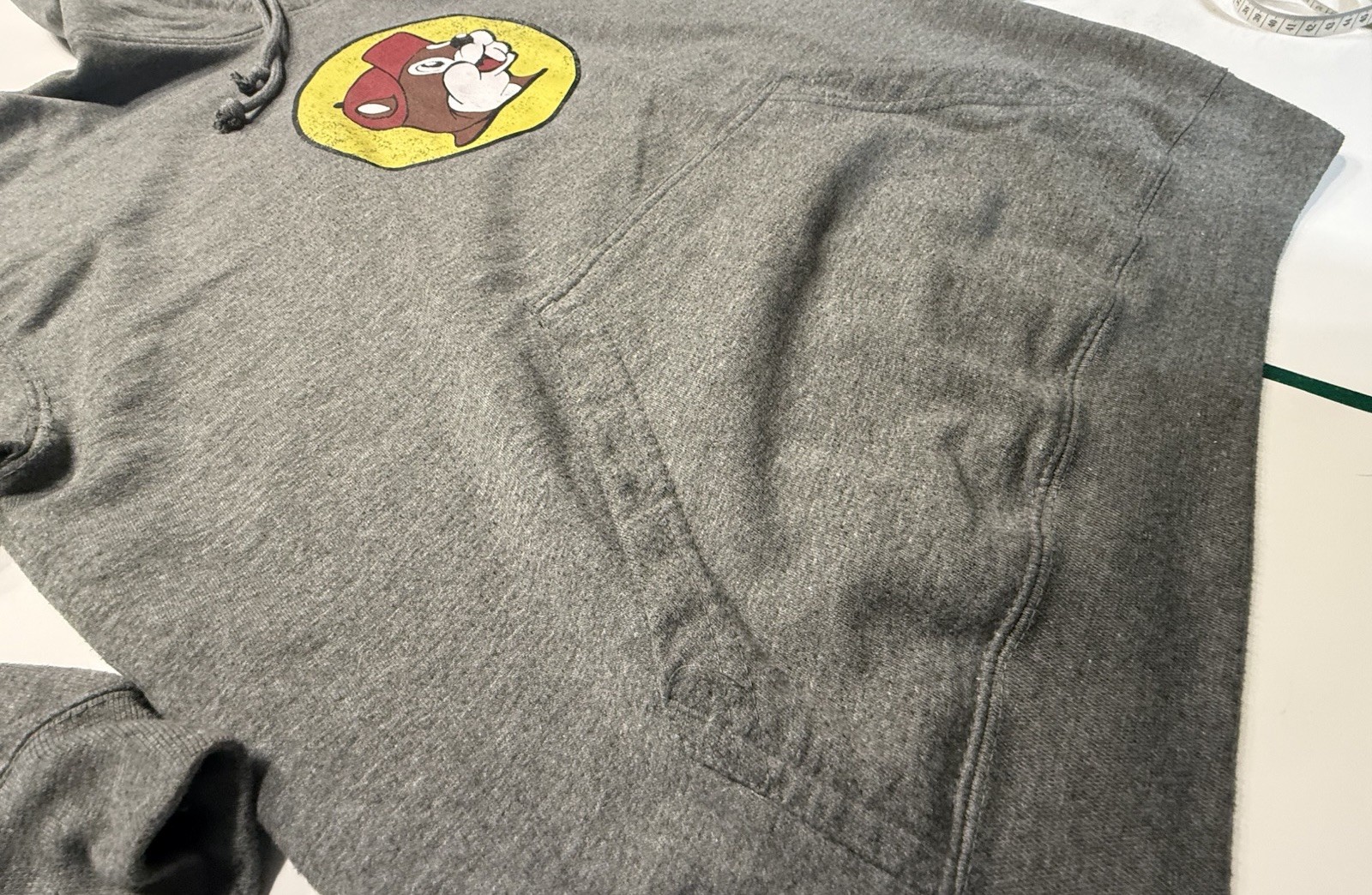 Buc-ee’s Beaver Logo Gray Hoodie Pullover Graphic Sweatshirt L See Measurements