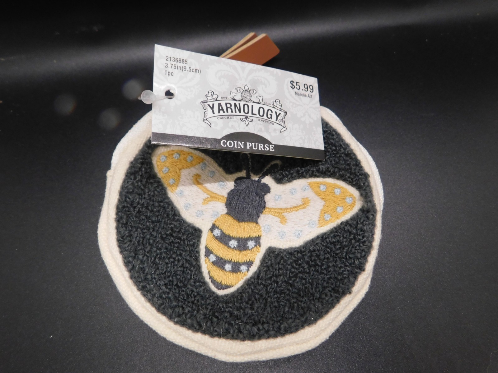 Yarnology bee Coin purse 3.75″in 1pc