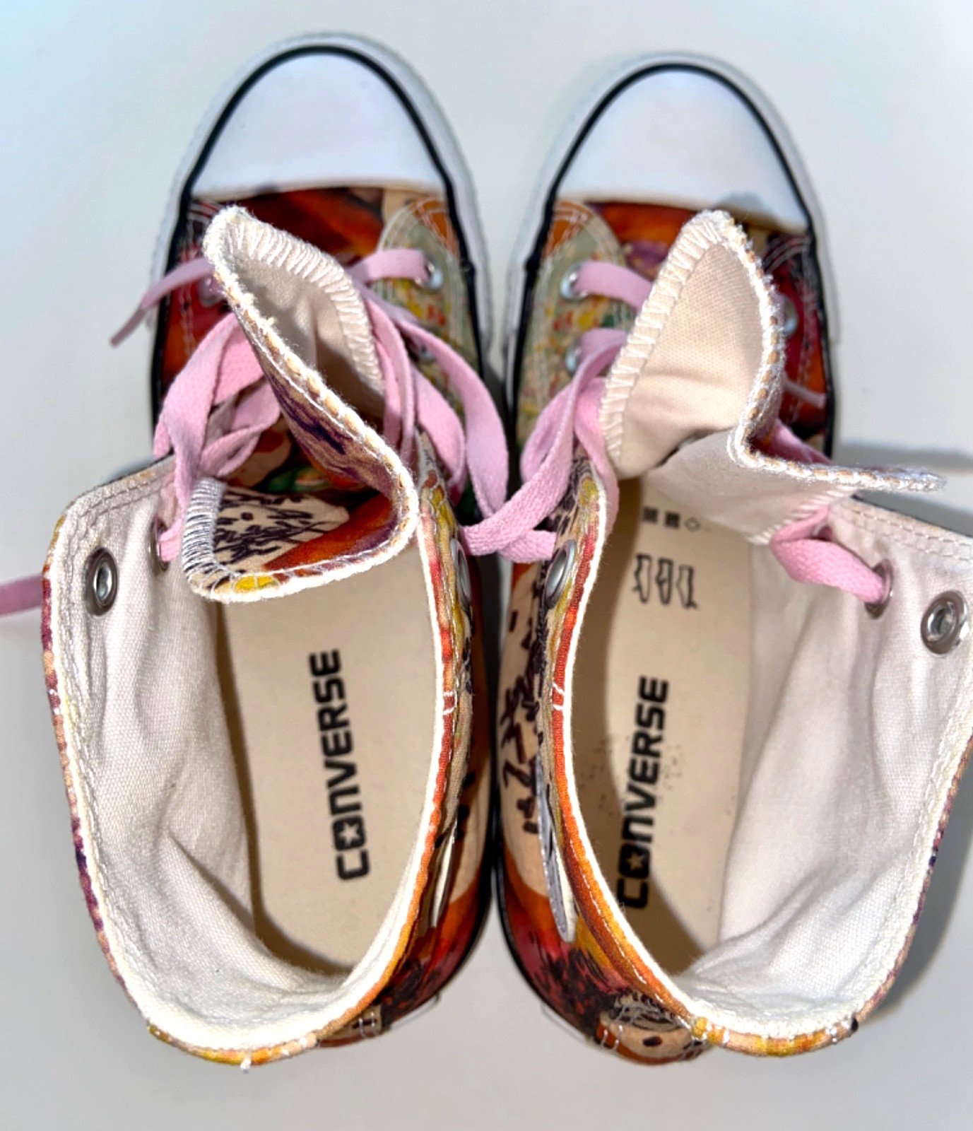 Converse All-Stars RARE Donuts Doughnuts High Tops Men 4 / Women 6