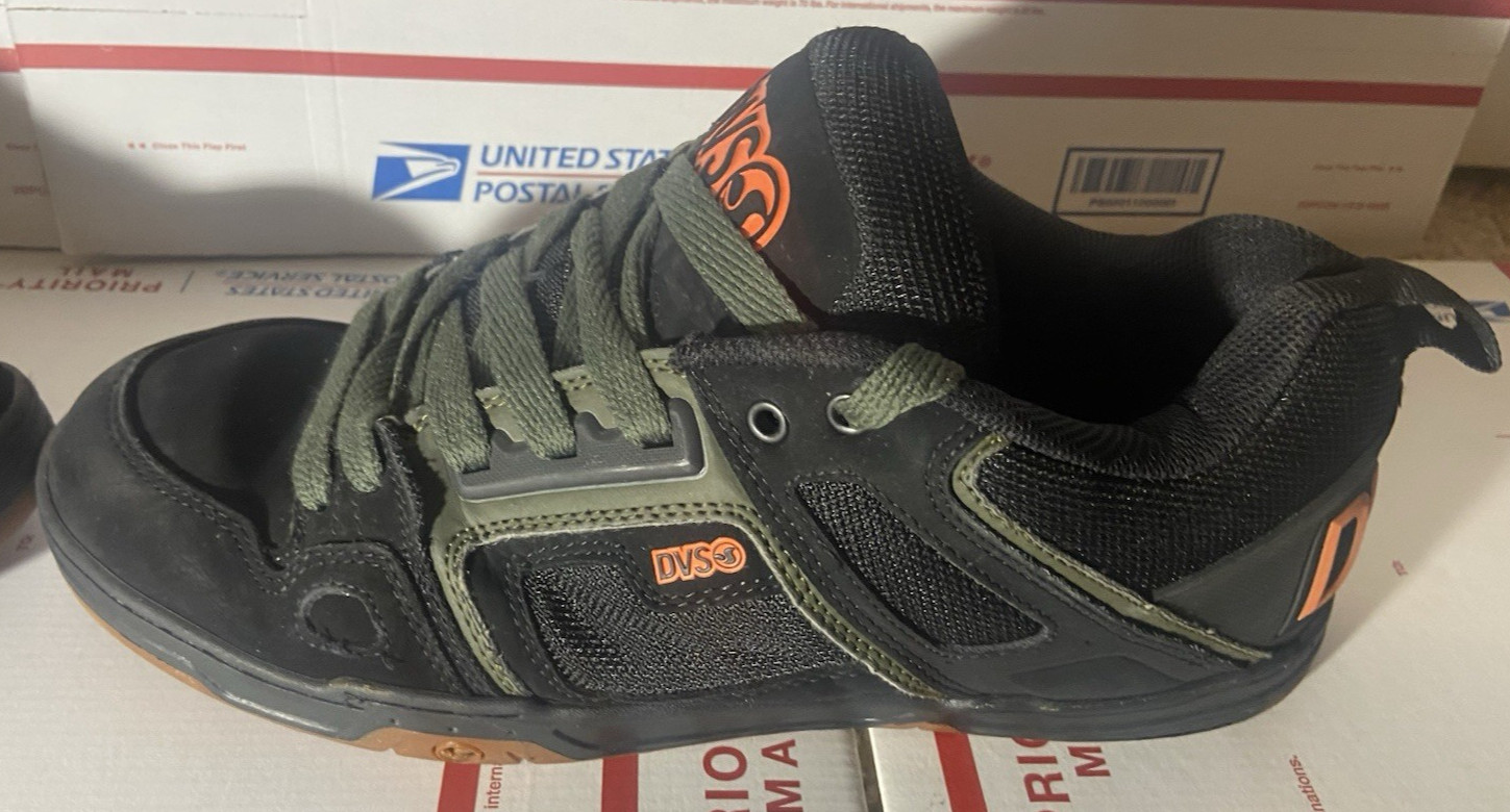 DVS Comanche DVF0000029 988 Black & Orange Low Top Skate Shoes – Men’s Size 14