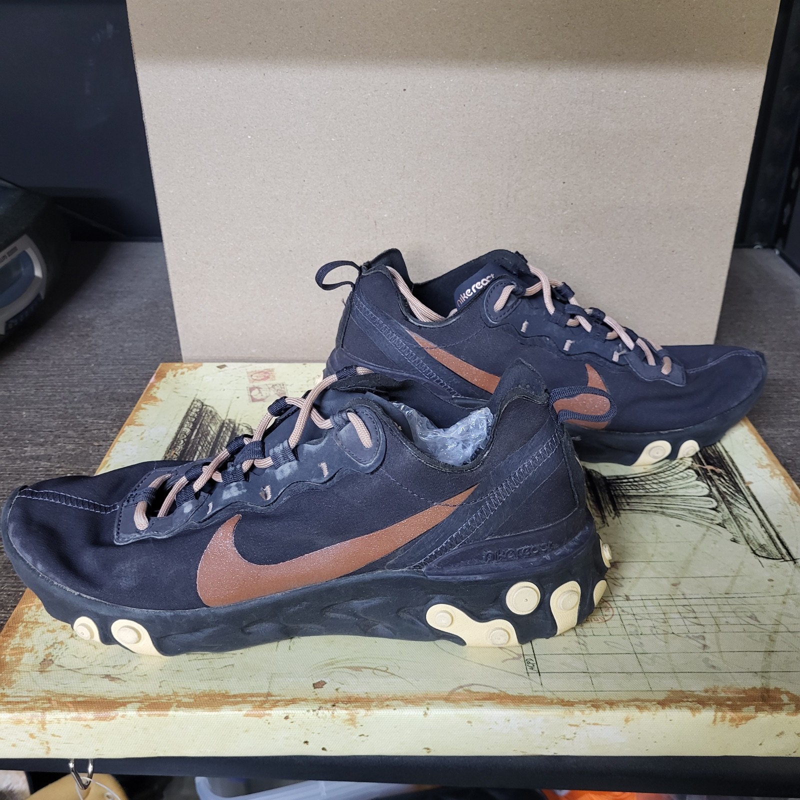 Size 9 Wmns – Nike React Element 55 Shoes Oil-Gray 2019 CT1186-001: Sneakers