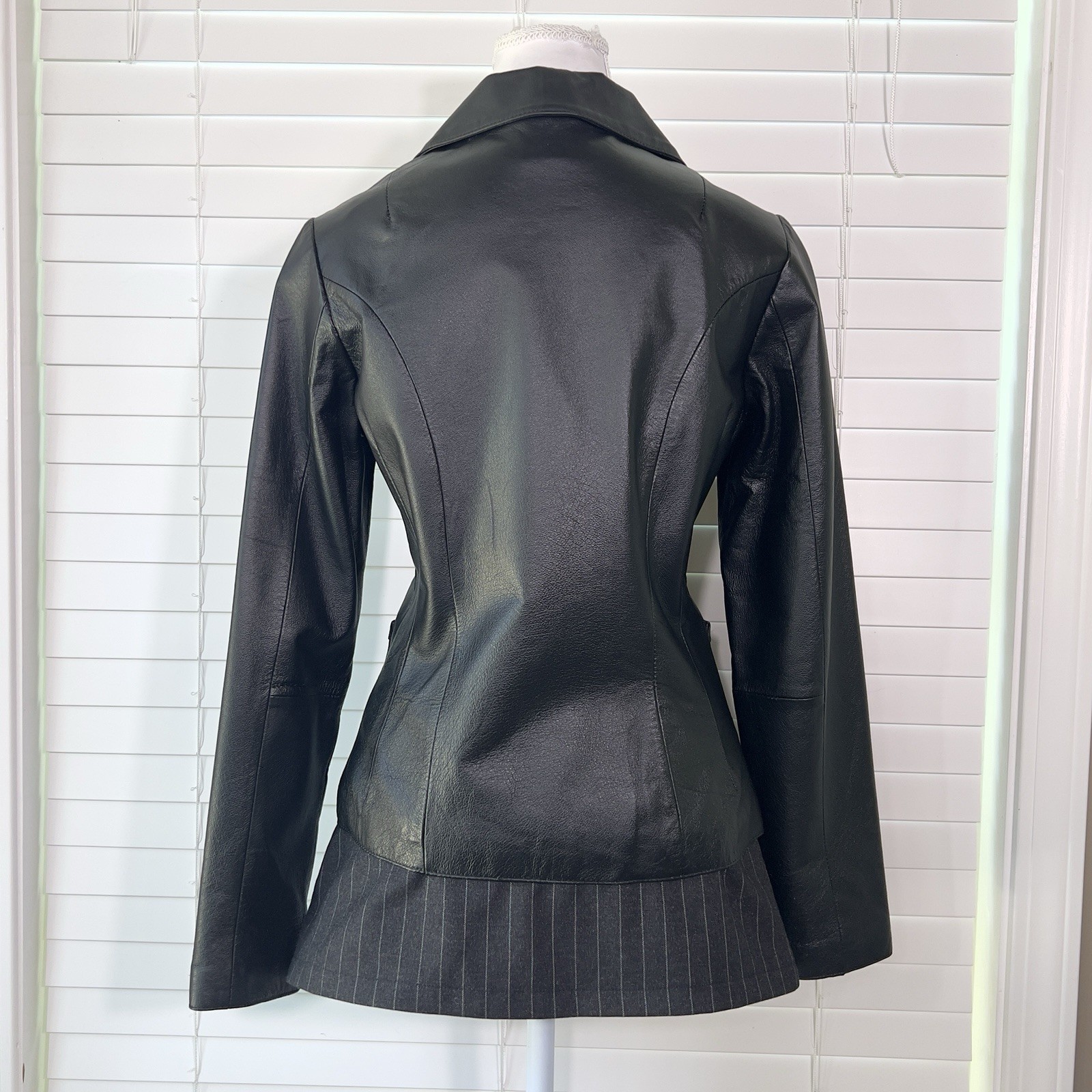 Y2k vintage Rampage Women’s Black Genuine Leather Button-Front Collared Jacket S