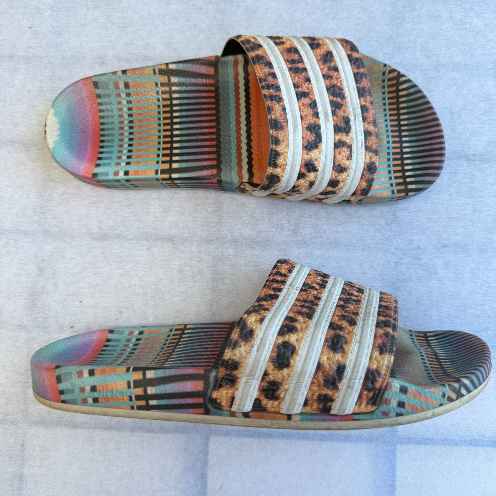 ADIDAS Adilette Slides Farm Brazilian Dance Sandals Women’s 9 M8223 Leopard S10