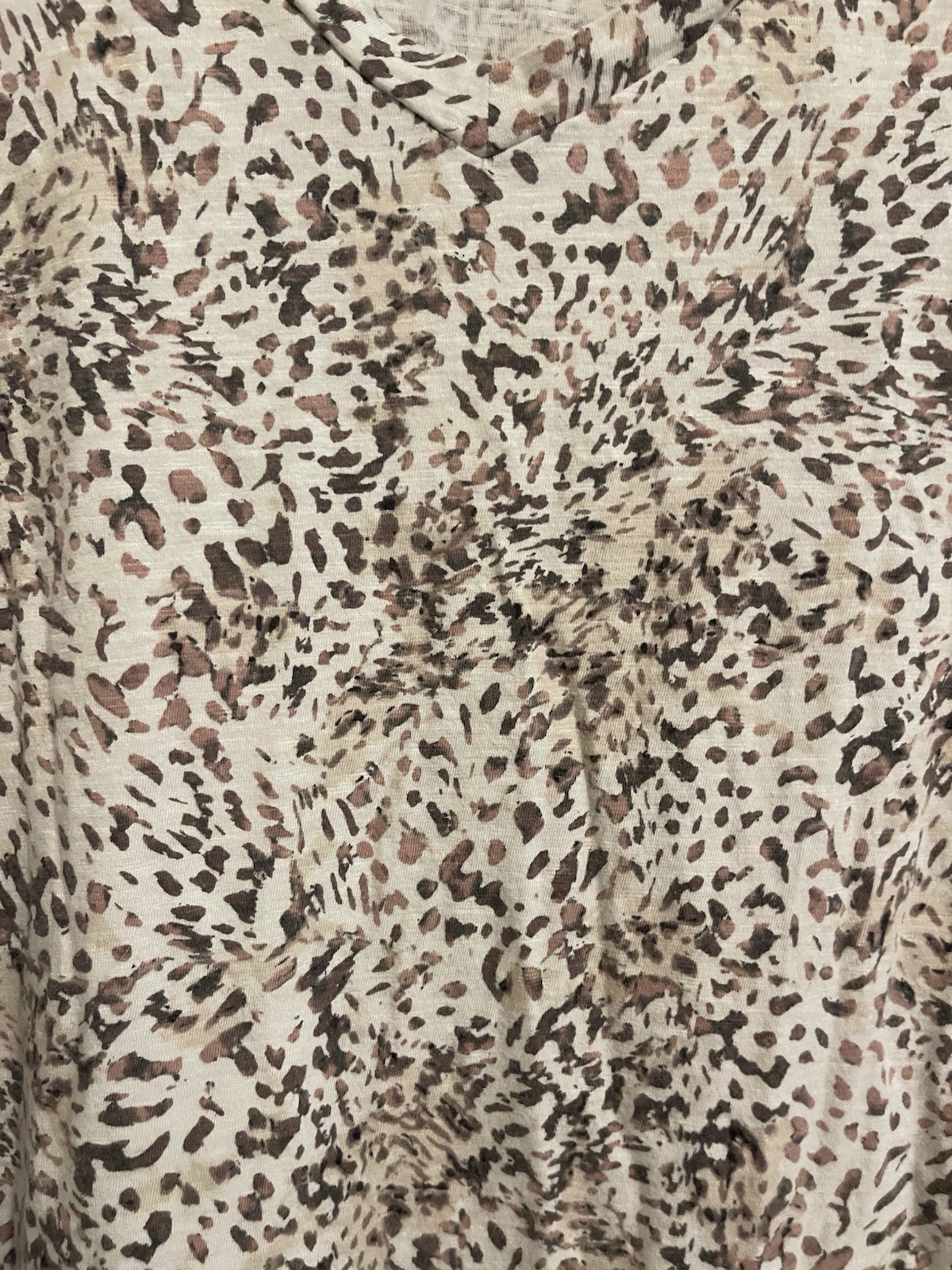 Maurices Women’s Beige/Brown/Black Leopard Print V-Neck Tee Short Sleeve L