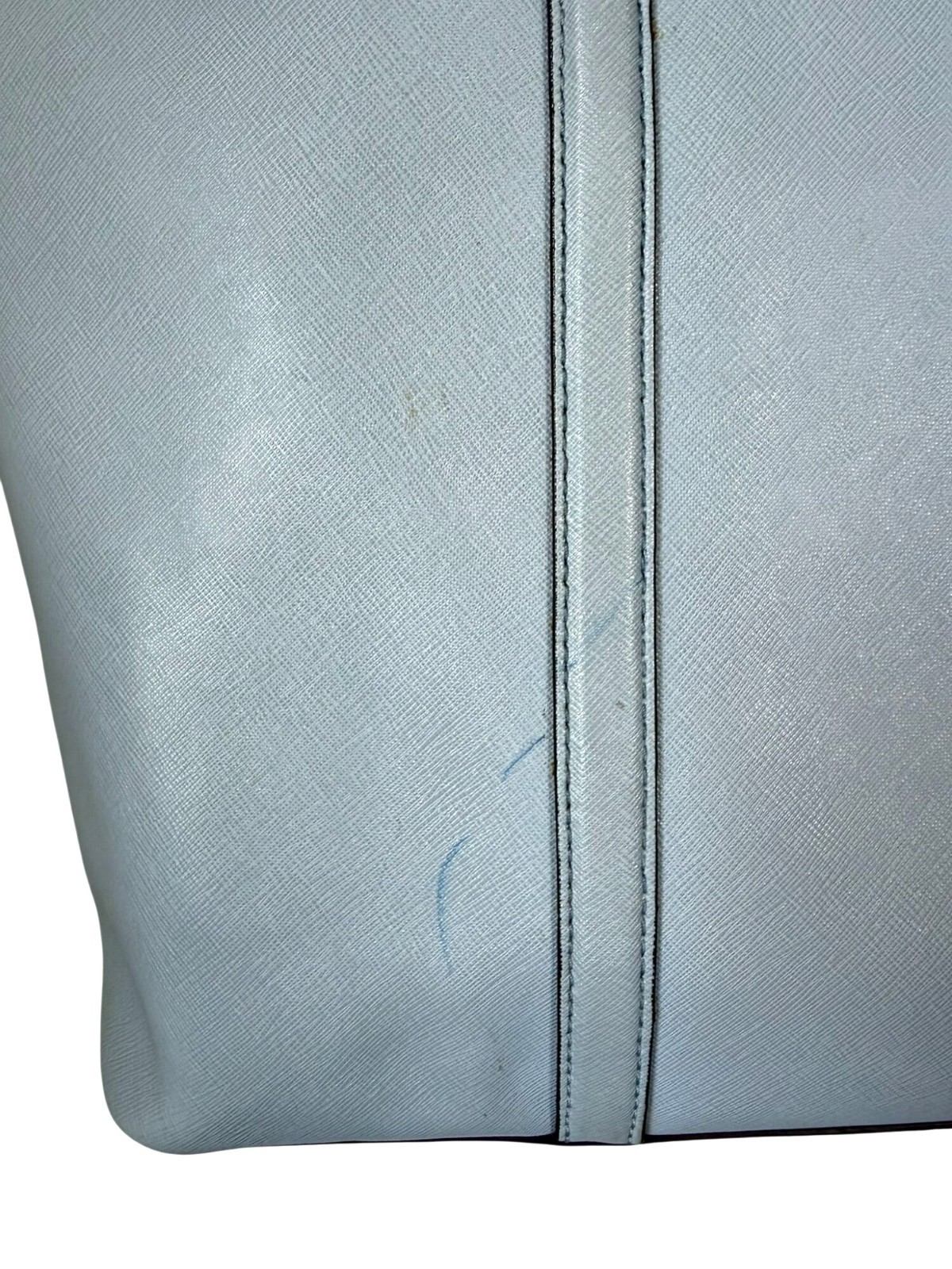 Michael Kors light blue Saffiano tote 💙