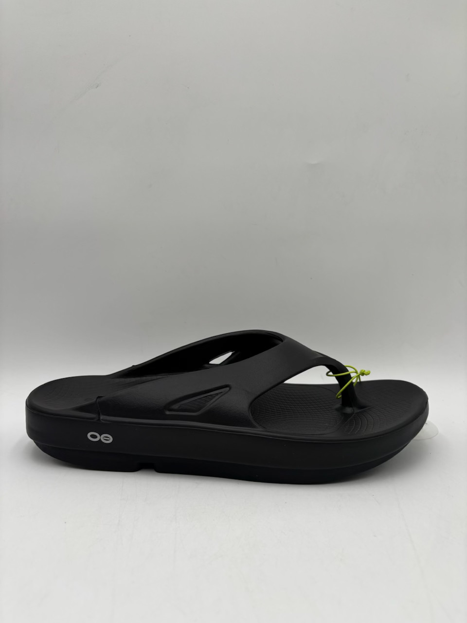 Oofos OORIGINAL 1000 Unisex NEW Recovery Thong Sandals Black Multiple Sizes