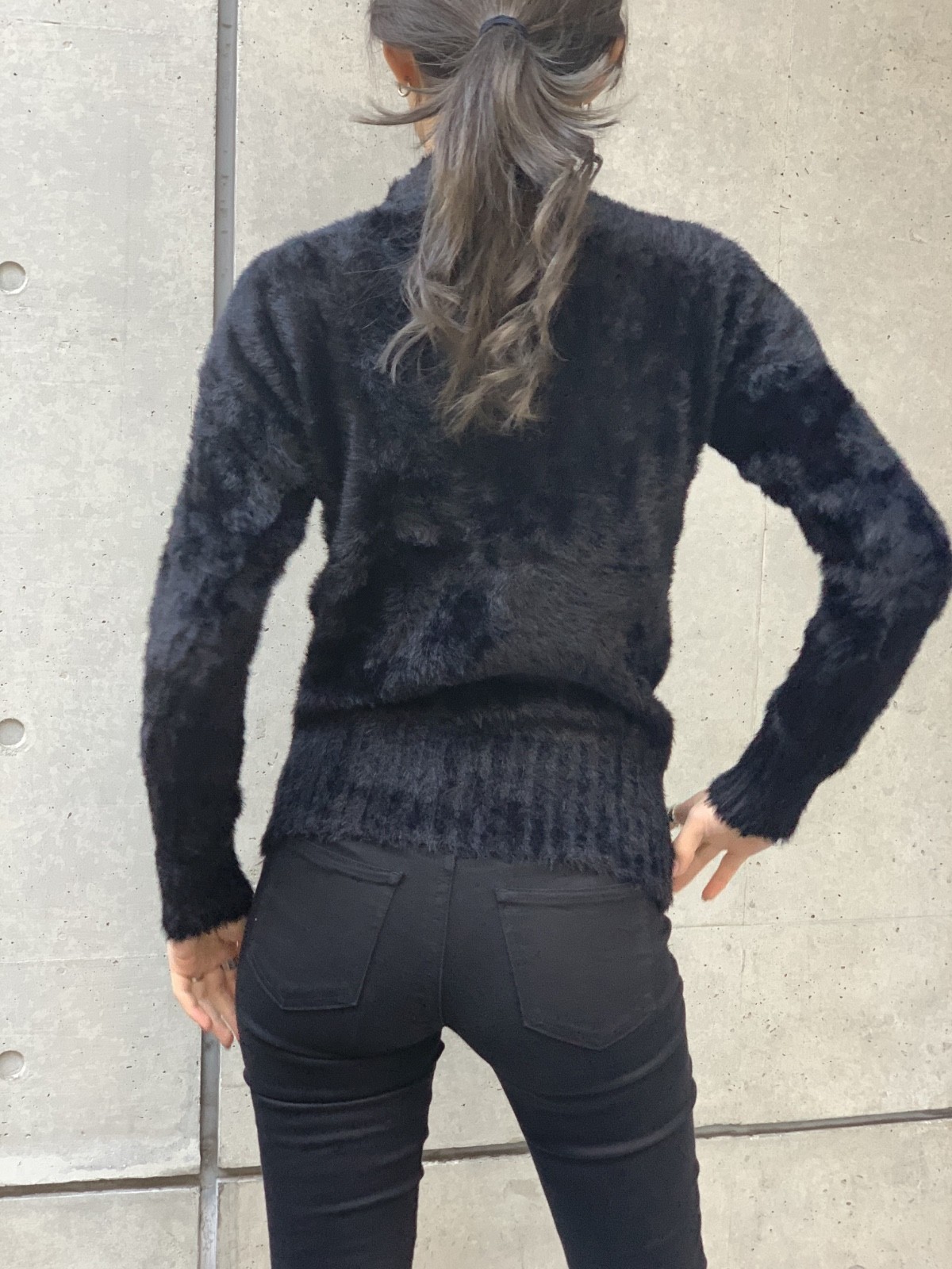 Fluffy Mohair-like Knit Sweater Mock Neck Fitted Women One Size Black Ivory Japa
