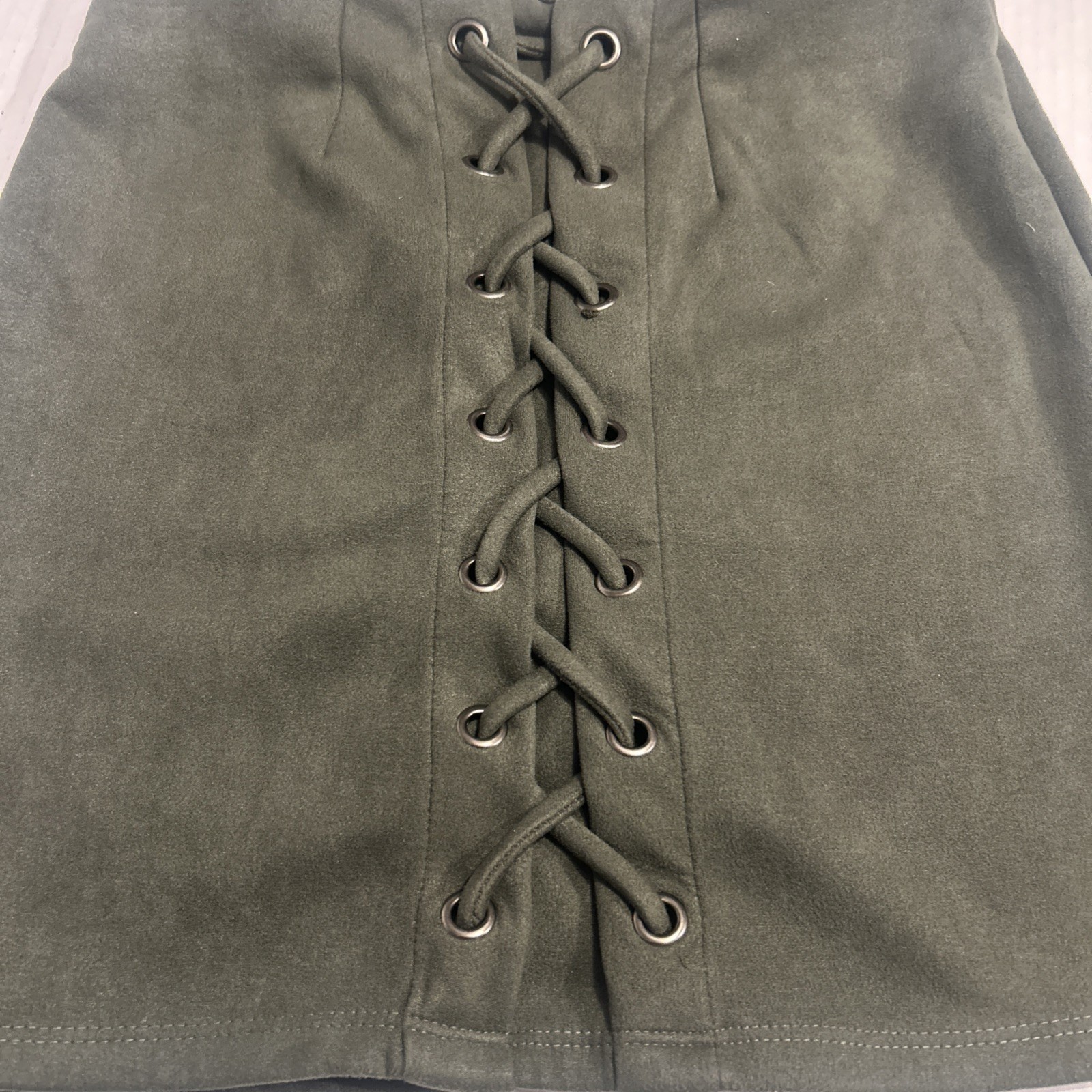 Windsor Olive green Lace Up mini skirt Size Small Polyester Spandex Blend