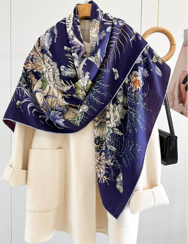 70% cashmere 30% silk Underwater Worldr double sided print square Wrap shawl 53″