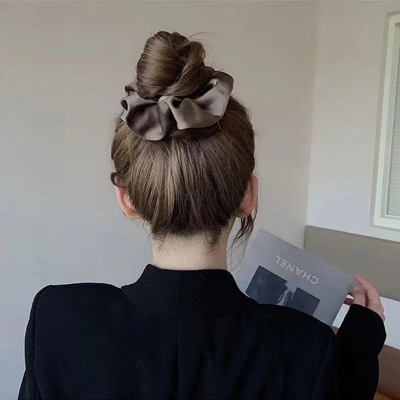 1pcs Women Silk Satin Scrunchies Korean Ladies Girls Elastics Hair Band Ponytail