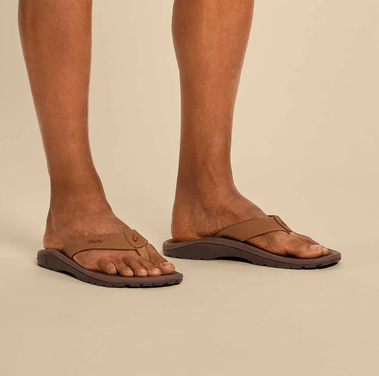 AUTH OluKai Ohana Men’s Beach Sandals Tan Dark Java Water Resistant Flip Flops