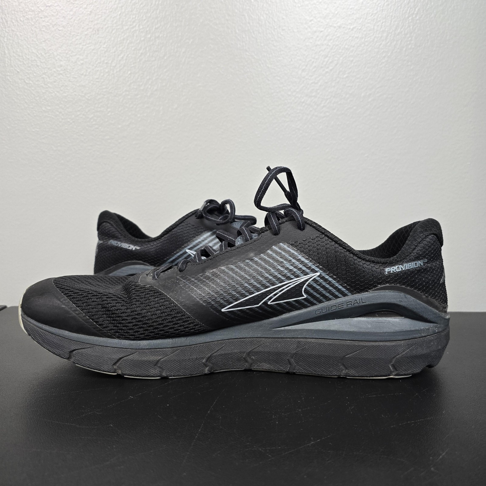 Altra Shoes Mens 15 Black Provision 4.0 Performance Barefoot Minimalist Running