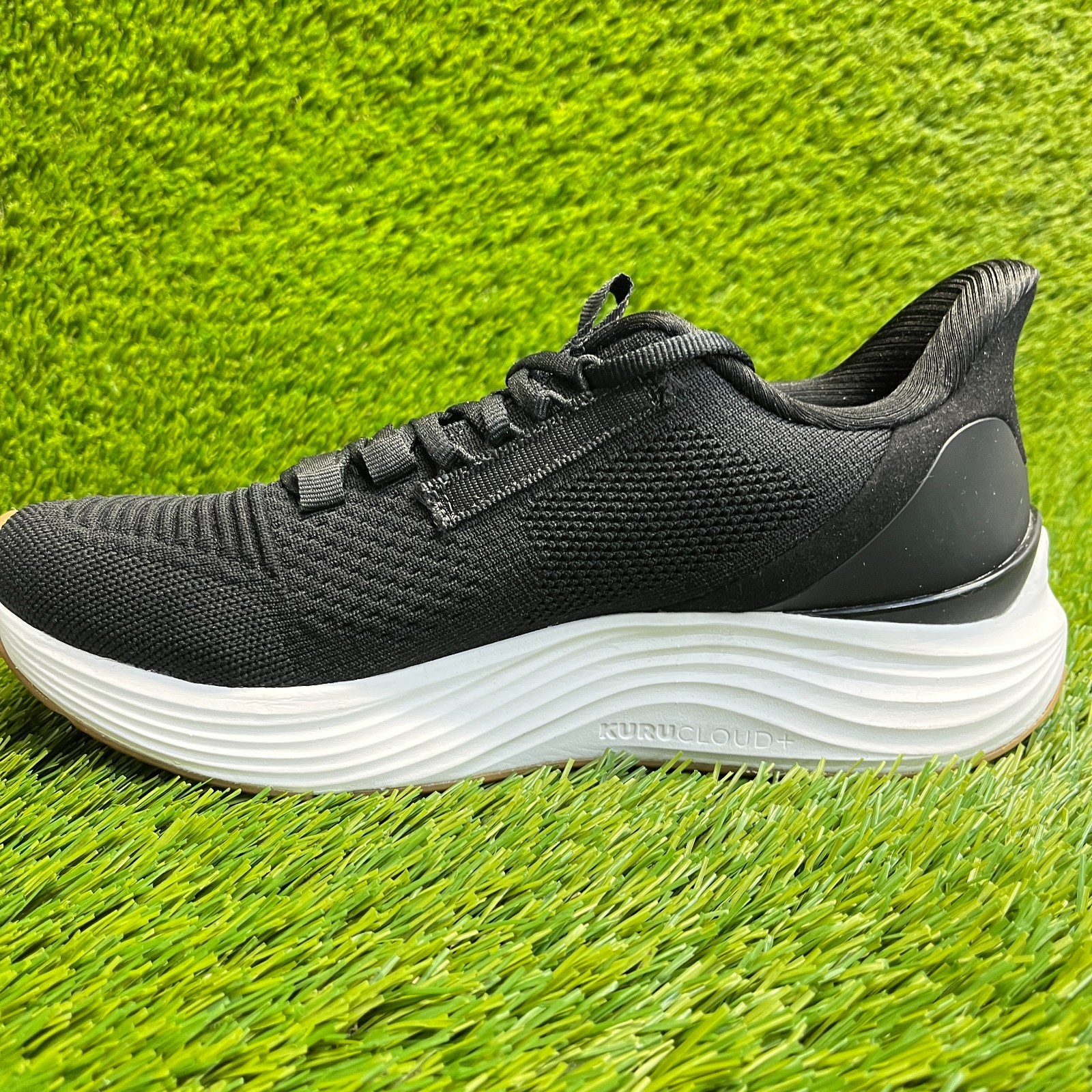 Kuru Atom 2 Womens Size 8D Black White Athletic Running Walking Shoes Sneakers