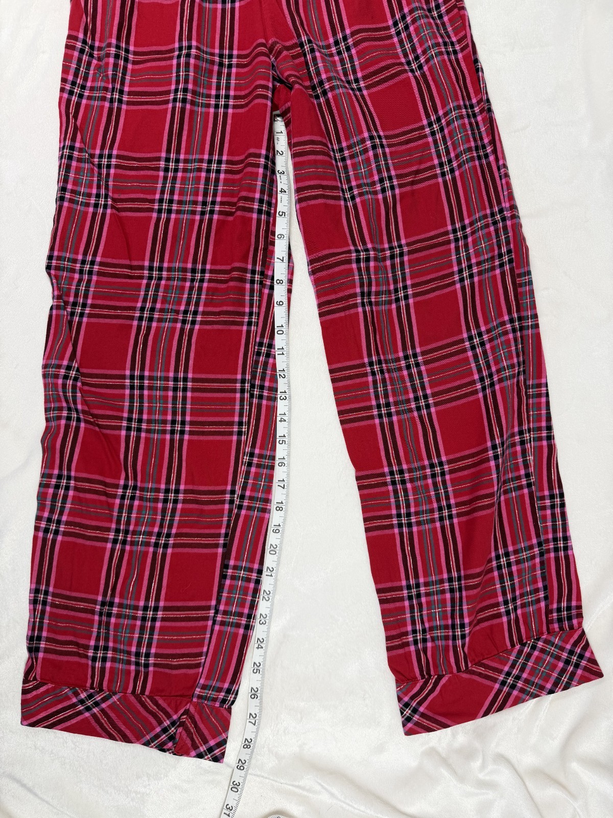 Victoria’s Secret: red and pink flannel pajama pants women’s size S