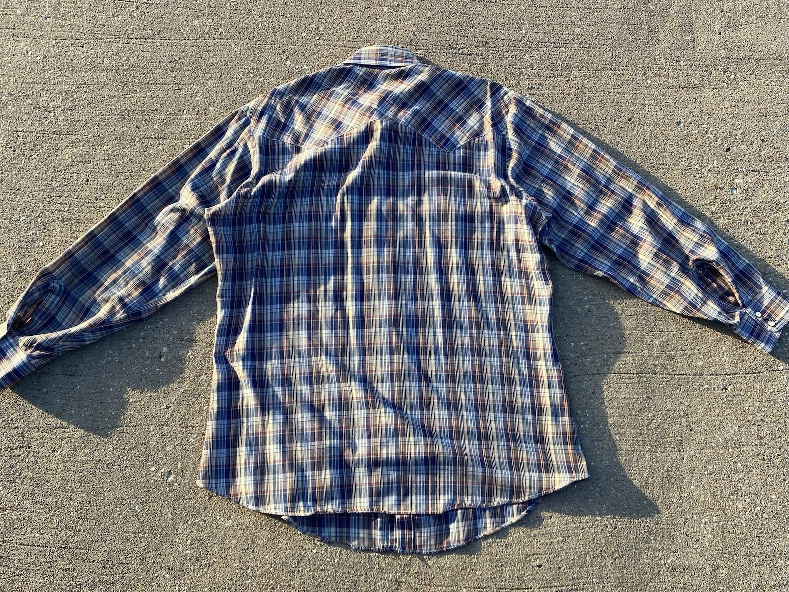 70s Levi’s Men’s L Regular Fit Plaid Woven Shirt Pockets with pearl buttons