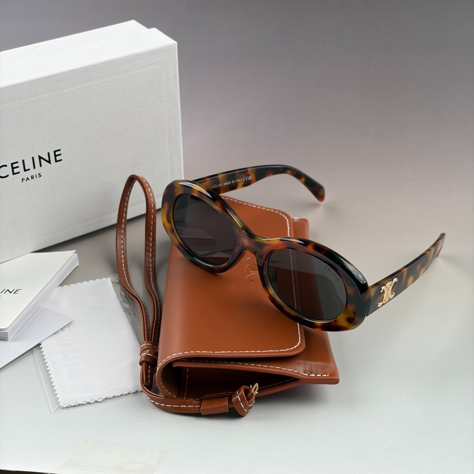 New In Box – Celine Triomphe Oval Women Sunglasses Black Designer Summer Travel