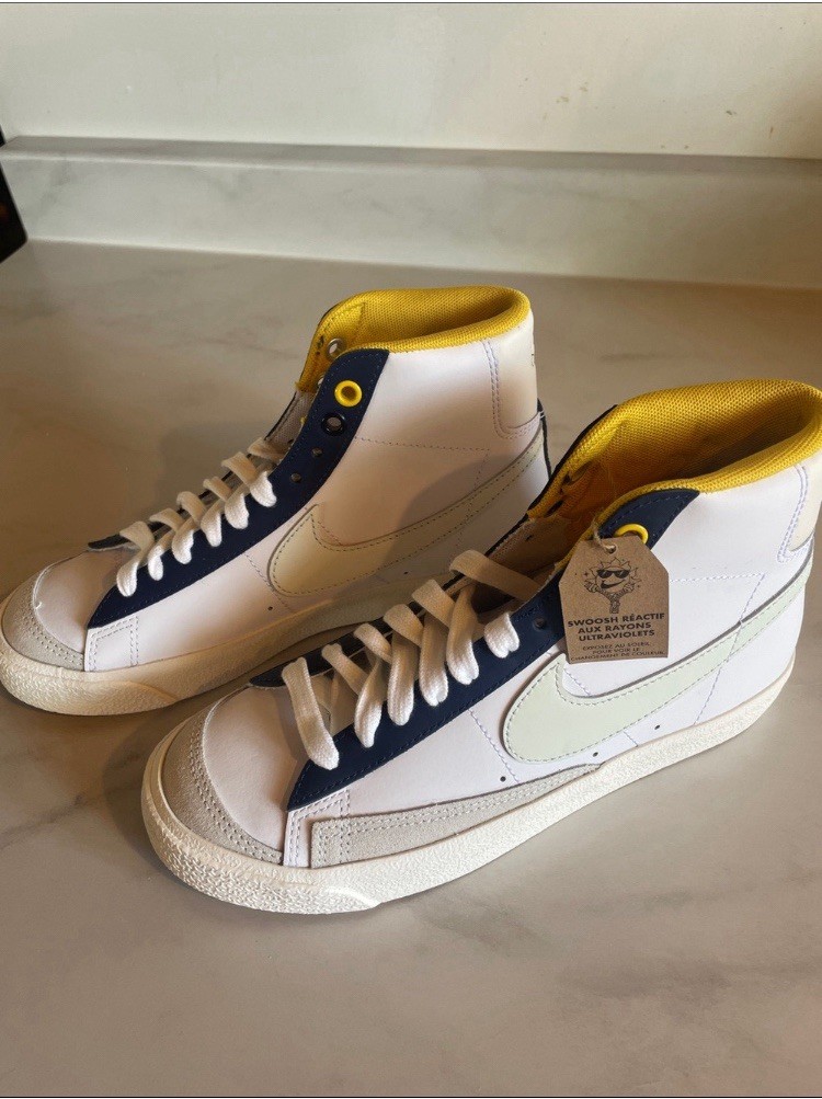 Nike – Men’s Blazer Mid UV Reactive Swoosh Sneakers White/Blue/Yellow