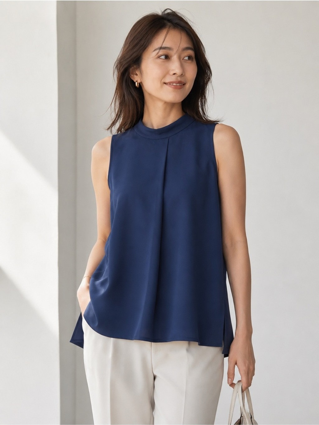 Theory Navy Sleeveless Mock-Neck Camisole