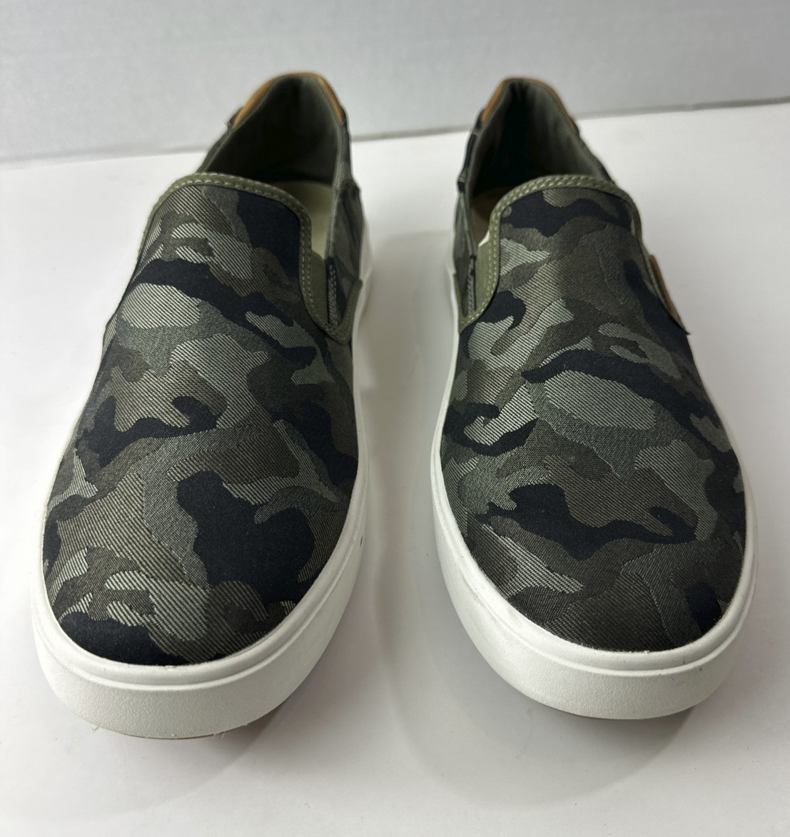 OLUKAI Lae’ahi Pa’i Camo Green Slip On Casual 10444-6ZKE Men’s Shoes Size 11