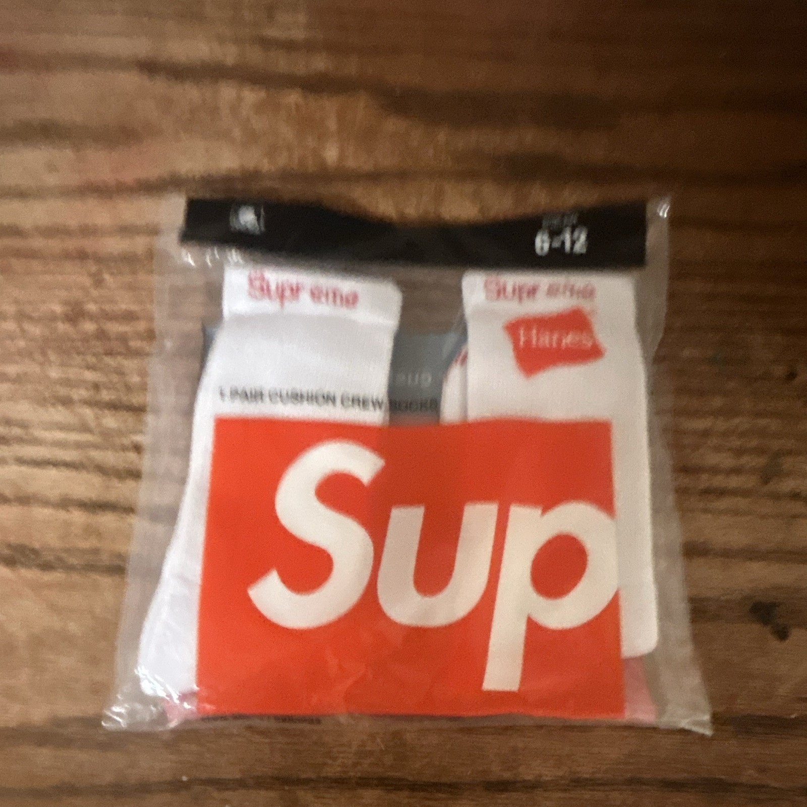 Supreme Hanes White Logo Cushion Crew Socks, Solid Men’s Size 6-12, 1 Pair