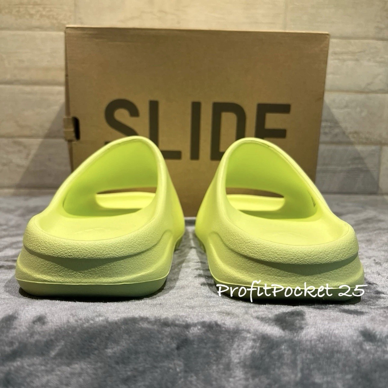 Yeezy Green Glow Sandal Slides Size 9