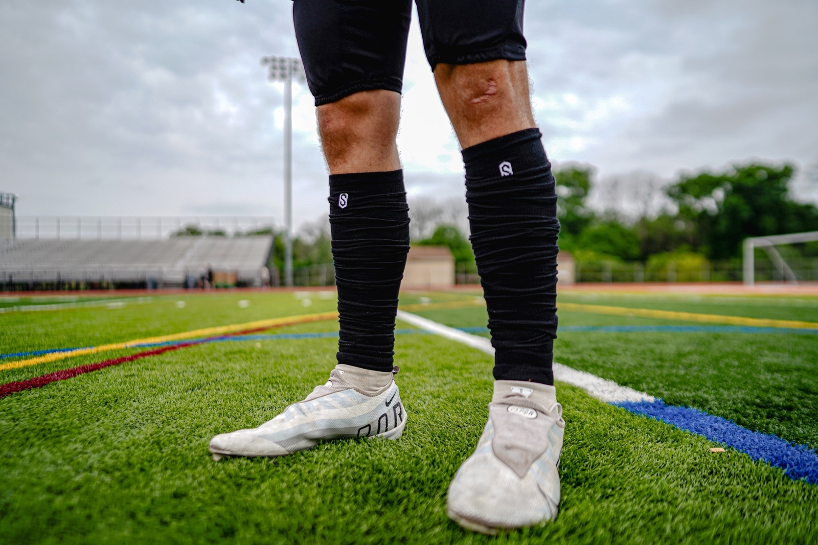 Sports Unlimited Gameday Drip Scrunch Football Socks, Youth & Adult, New