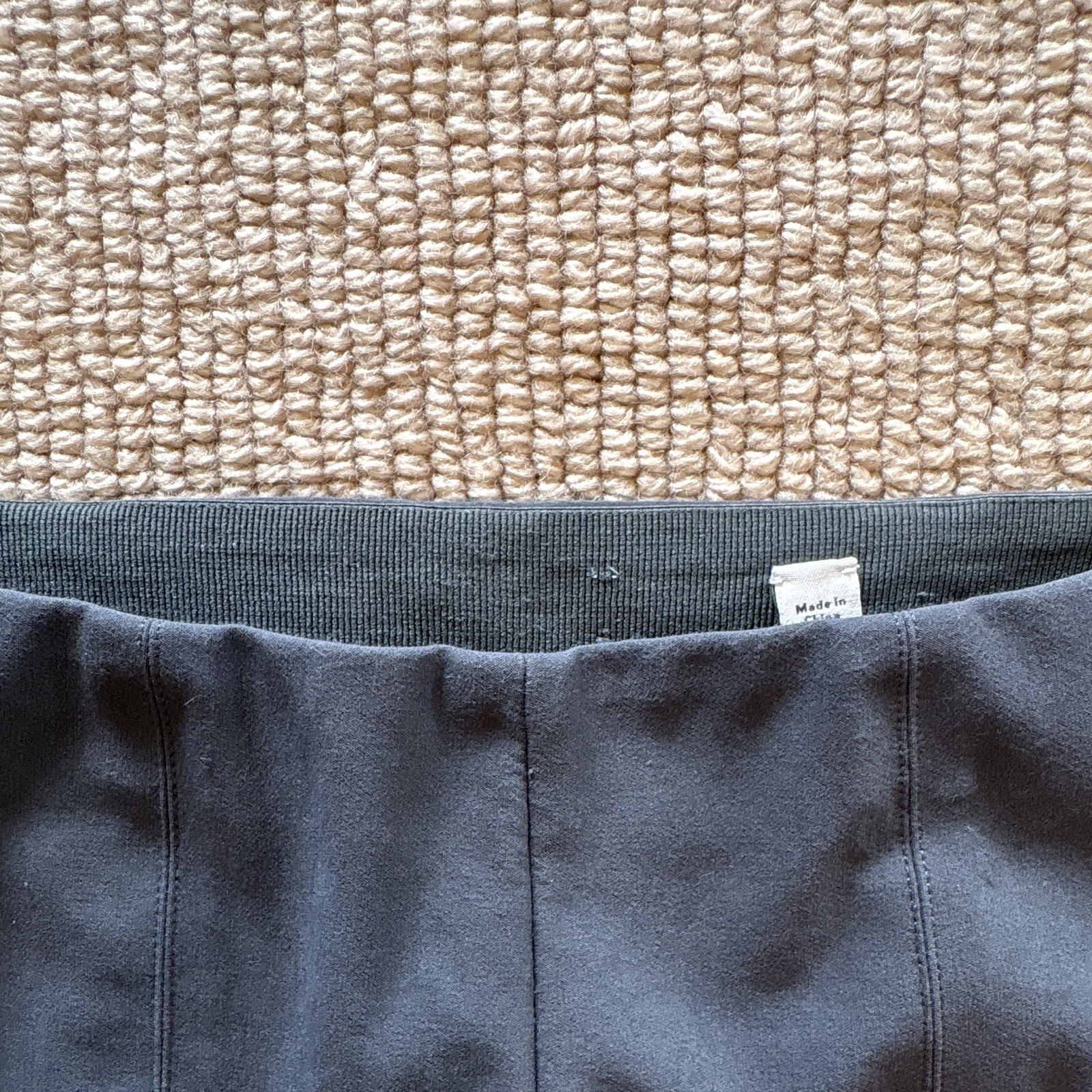 Vince Women’s Side Zipper Pants. 3 Pairs. Regular Size Small.
