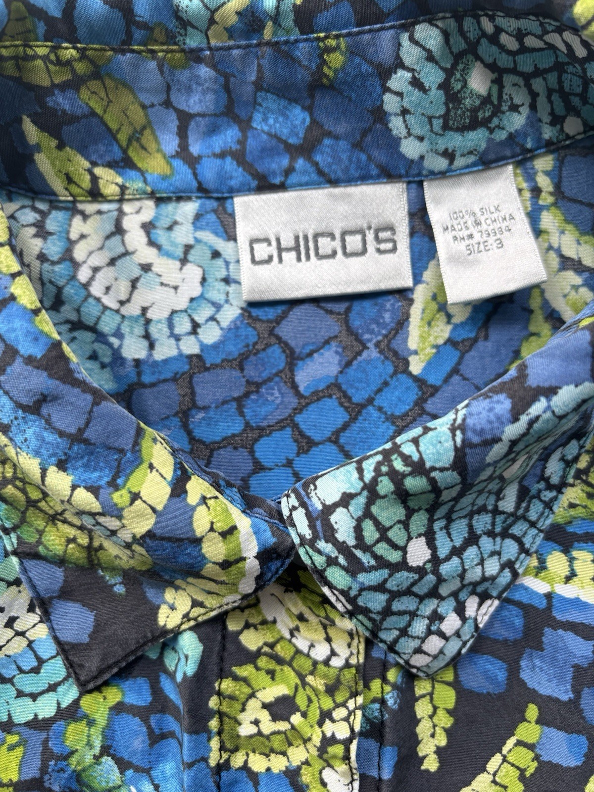 Chicos Womens 100% Silk Long Sleeve Teal Print Blouse Size 3