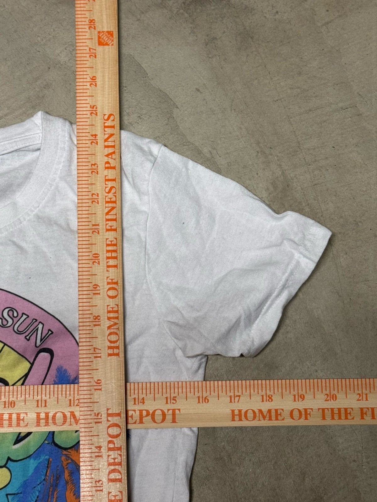 Barbie Malibu Graphic Women’s White Crew Neck T-Shirt Short Sleeve S