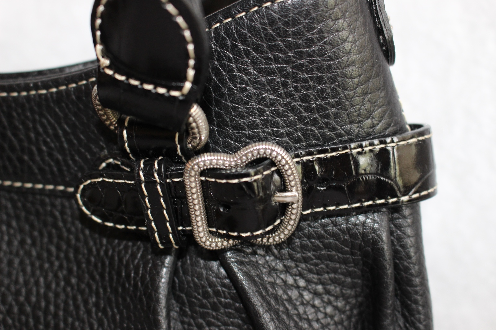 Brighton Suzette Black Pebbled Leather Shoulder Bag w/2 Braided Handles D242642