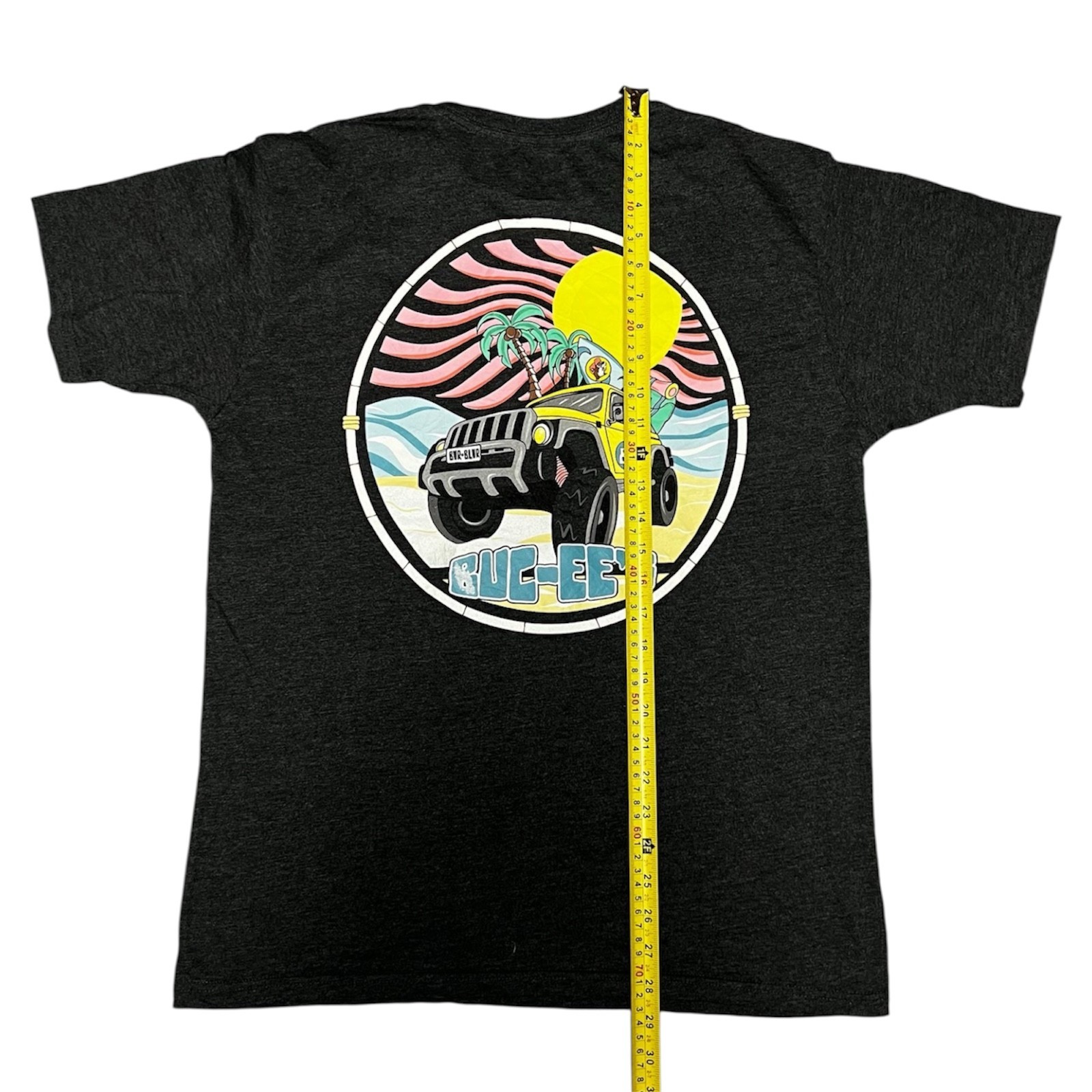 Buc-ee’s Mens L Gray Jeep Beach Surfboard Graphic T-Shirt