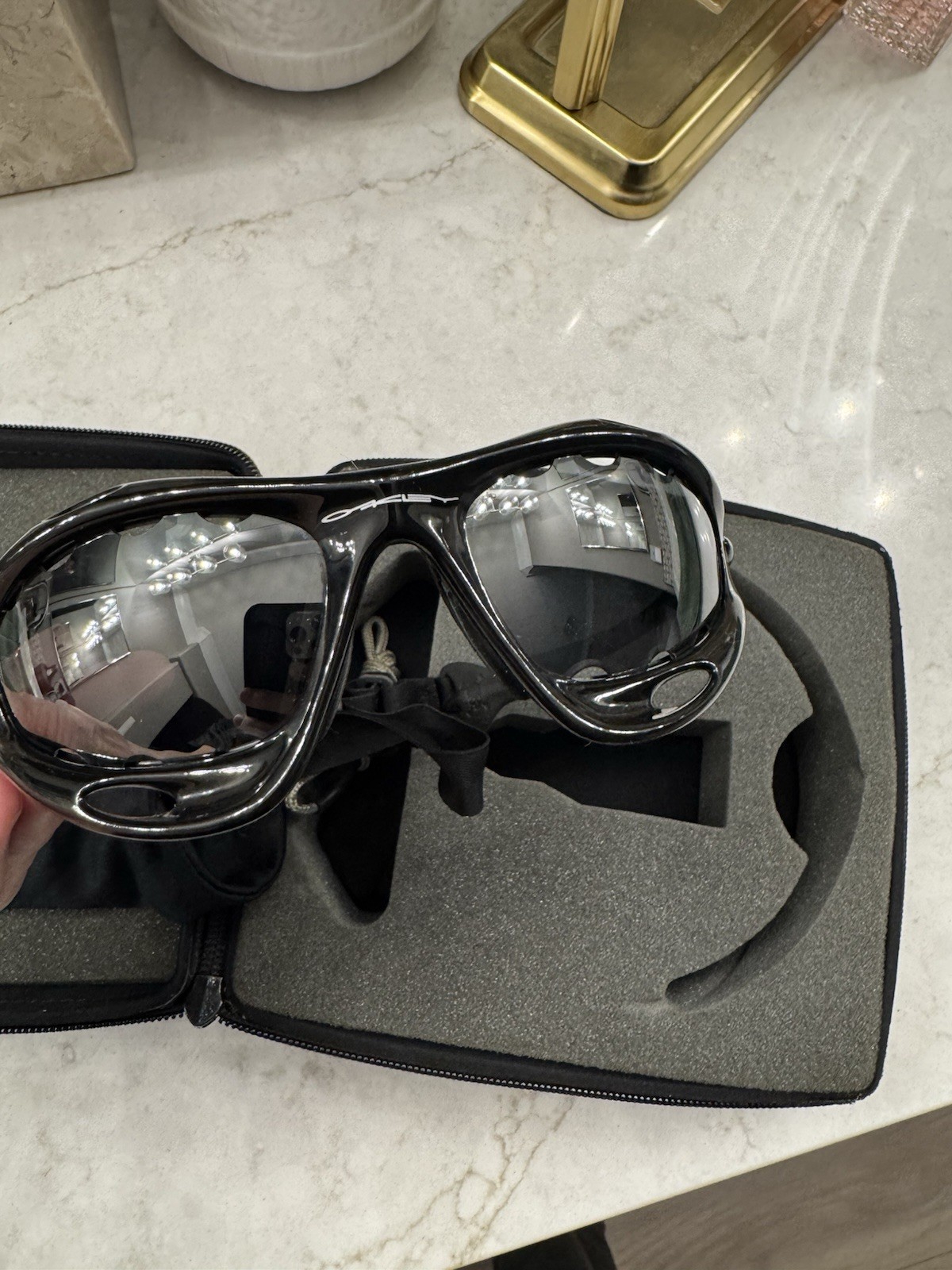 Oakley waterjackets 1stgeneration w/strap & Case polarized excellent condition