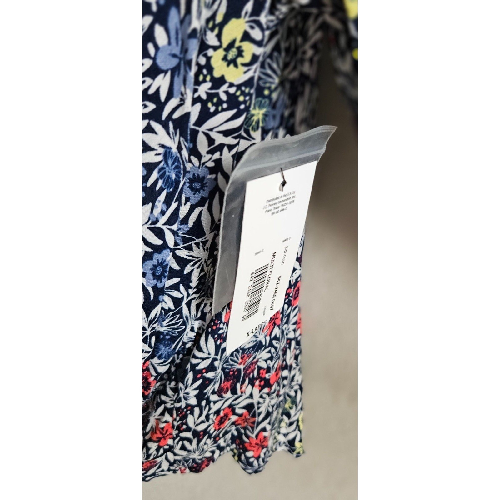 A.N.A. Woman Size XL Blouse Cross Over Button Up V Neck Floral Long Sleeve New