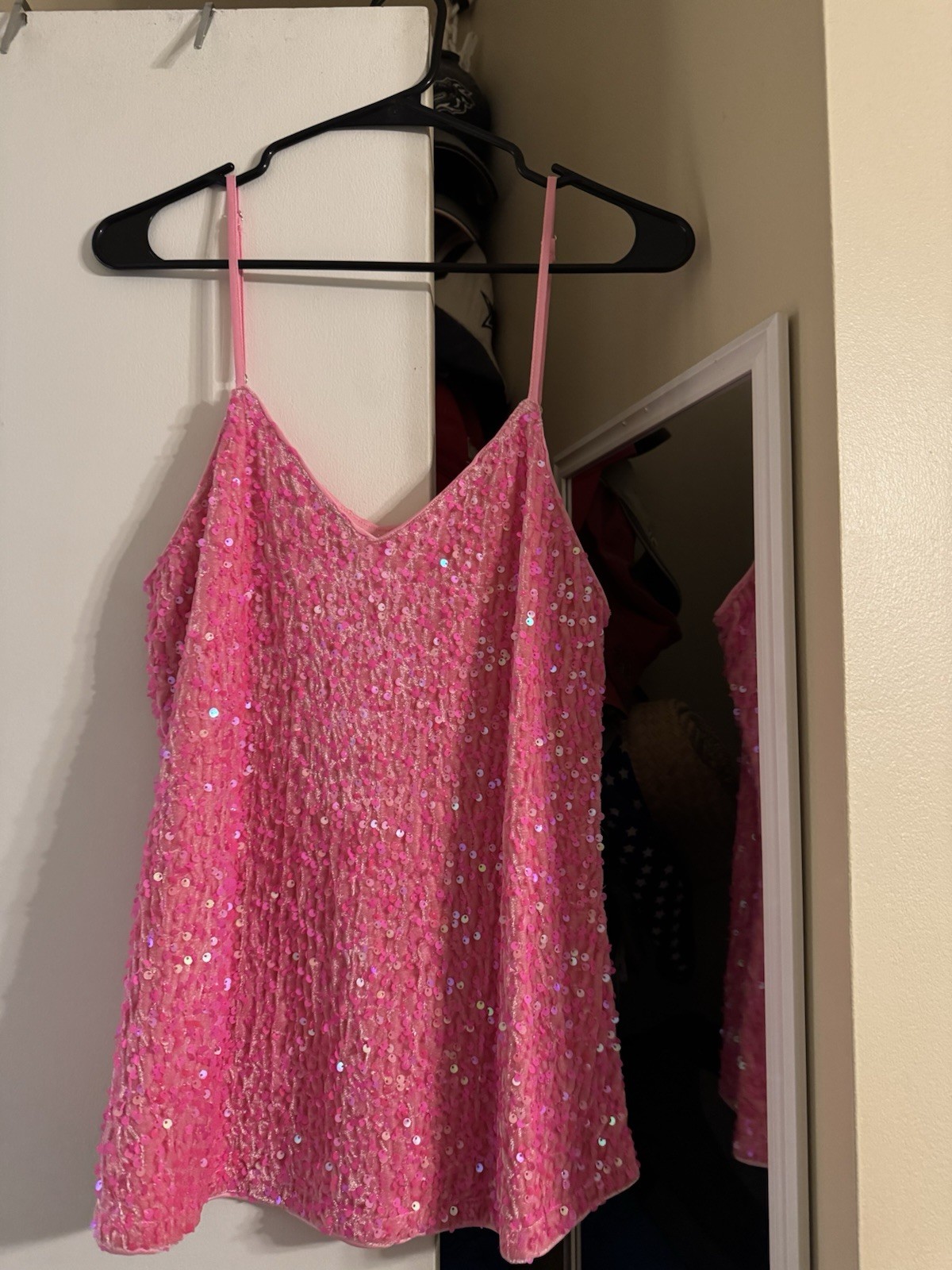 Women’s Pink Sequin Polyester Knit Spaghetti Strap V-Neck Cami Tank Top S