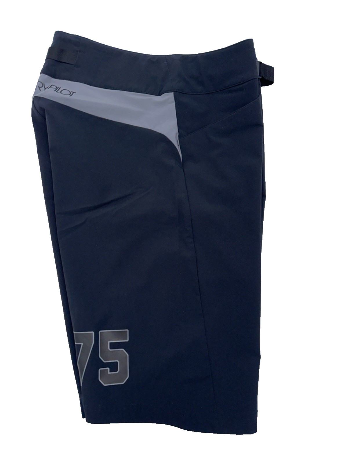 $100 Oakley Men’s Seeker 75 Bike Shorts 11.5” – Black/Grey – Size 29 – New Tags