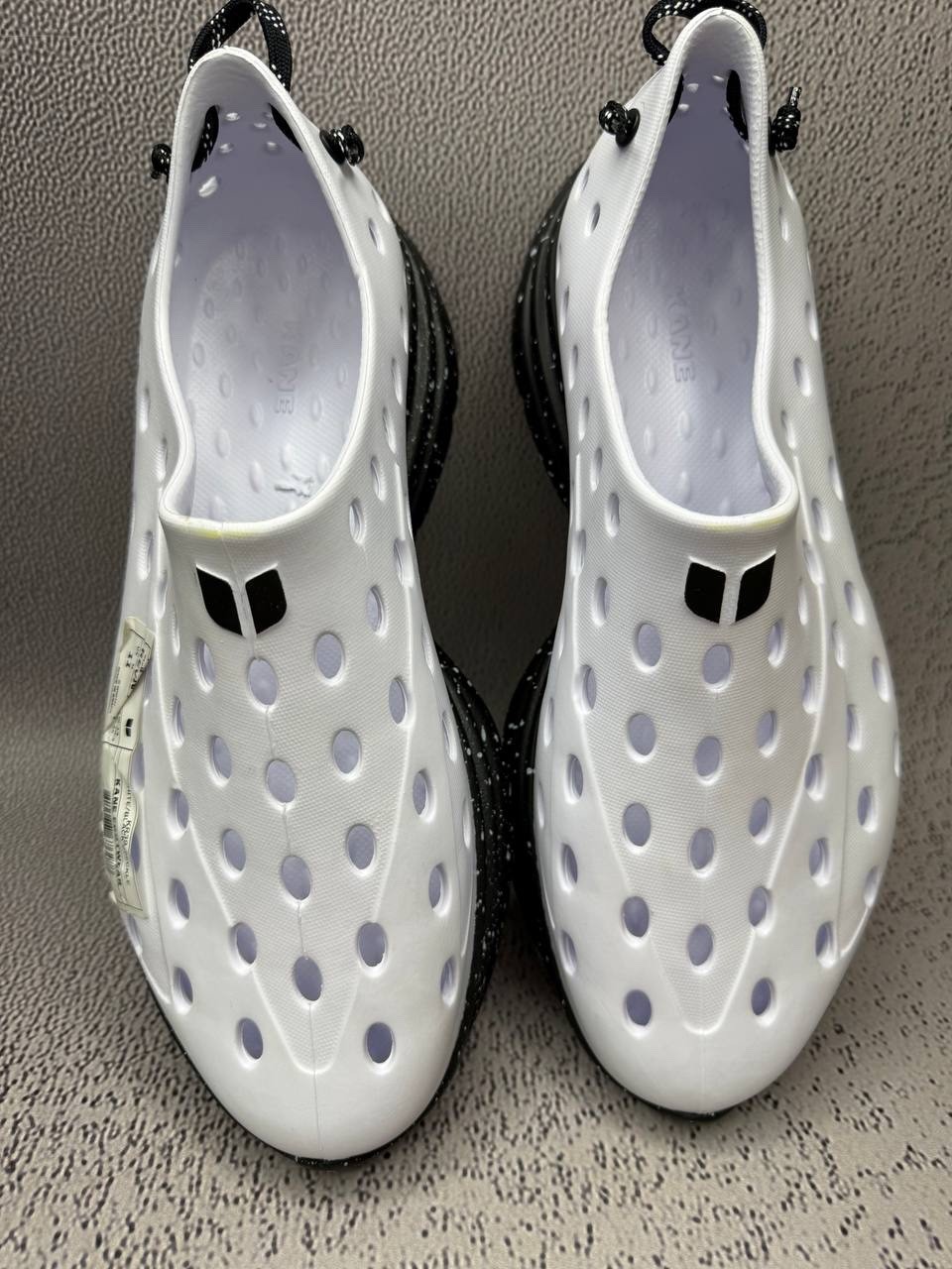Kane Revive Shoes White Black Speckle Recovery Vented Rubber Slip US M 3 – M 16