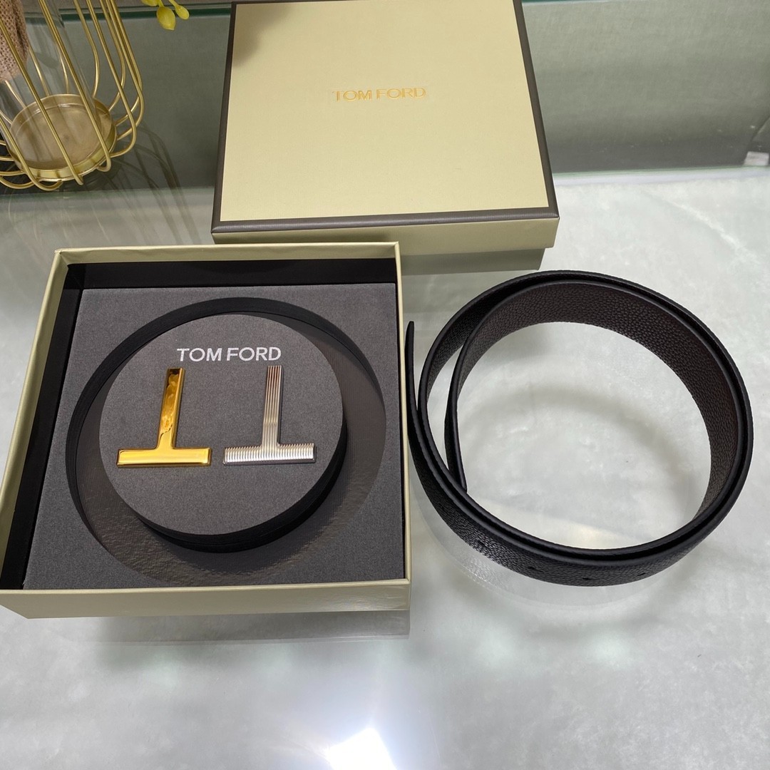 TOM FORD Reversible Black/Brown Leather T Logo Belt Men’s S.S. Buckle