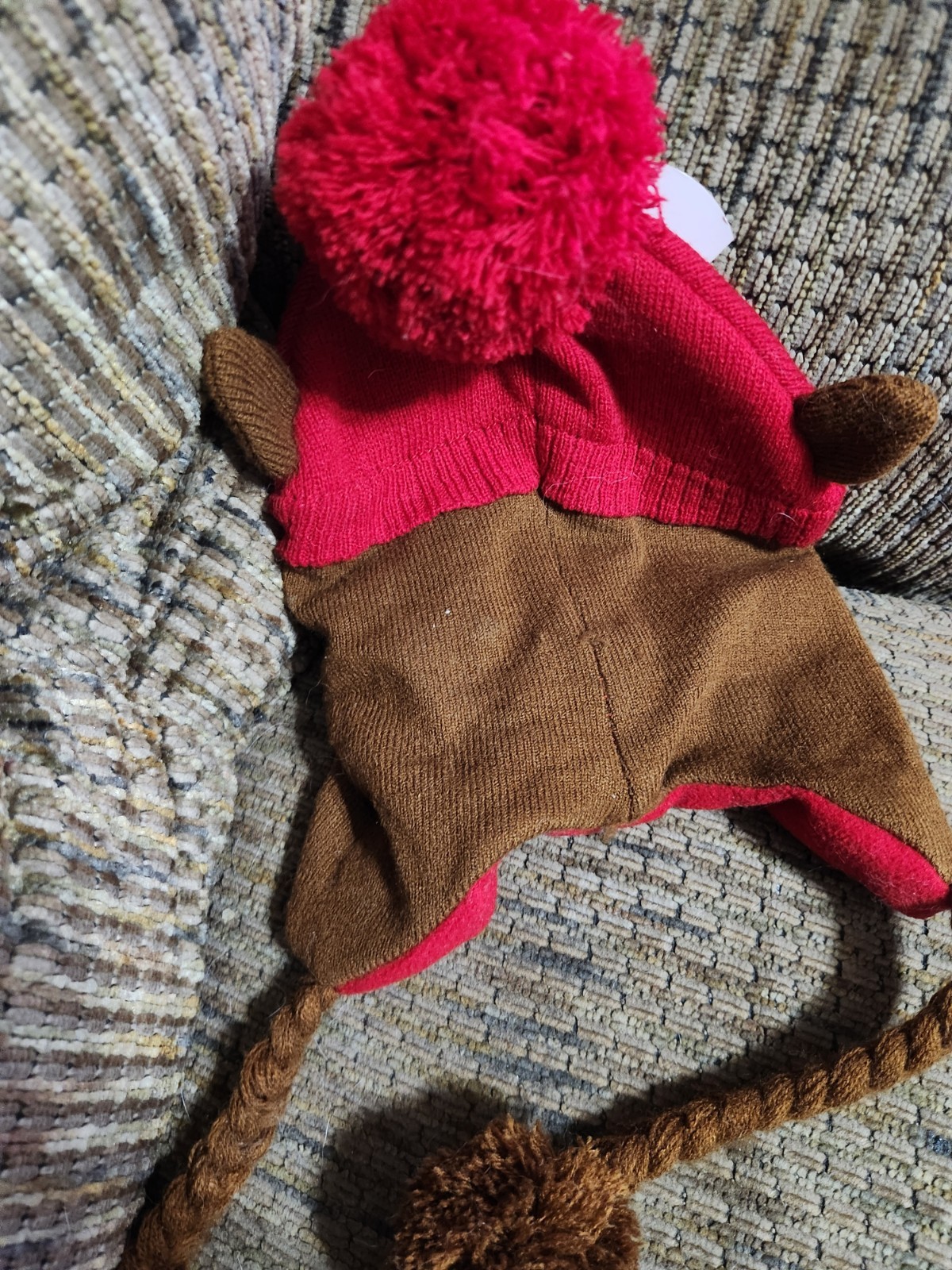 Buc-ees Beaver Beanie Knit Hat One Size Fits Most Pom Top Beaver Ears