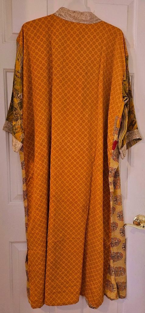 Silk Kimono Robe~ Women’s One Size~ Kimono ~Floral, Geometric ~Orange, Green~NEW